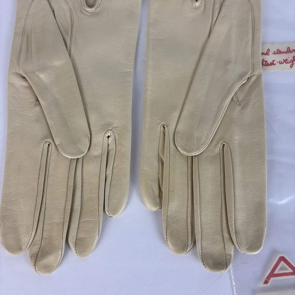 VTG Miss Aris Beige Cream Leather Gloves 7 1/2 Leather Wrist Length